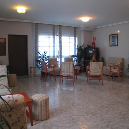 Hotel San Cristobal Coria Kültér fotó