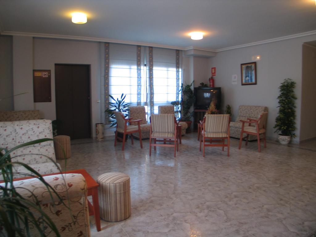 Hotel San Cristobal Coria Kültér fotó